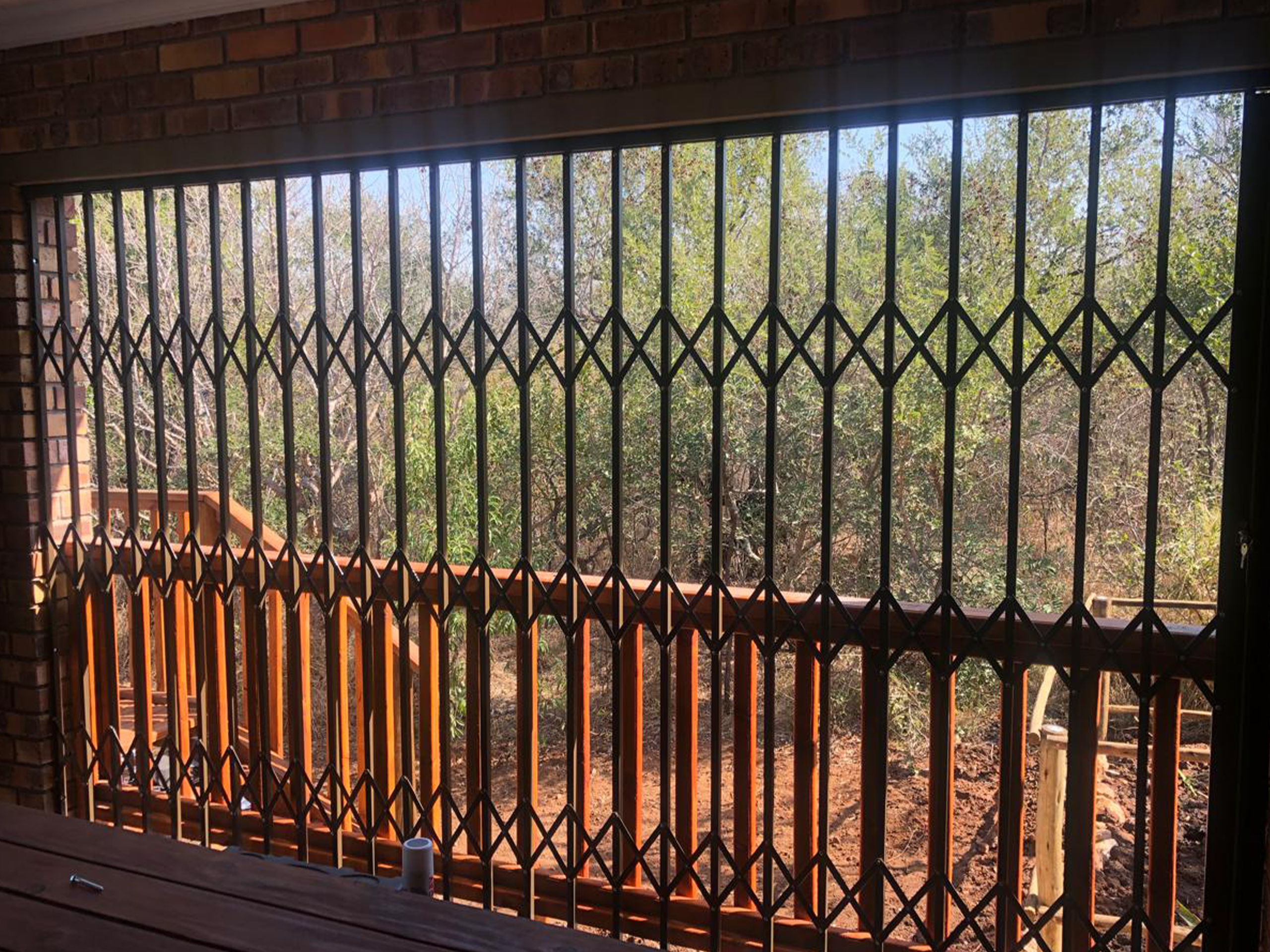 expandable aluminium security gates in Zambia